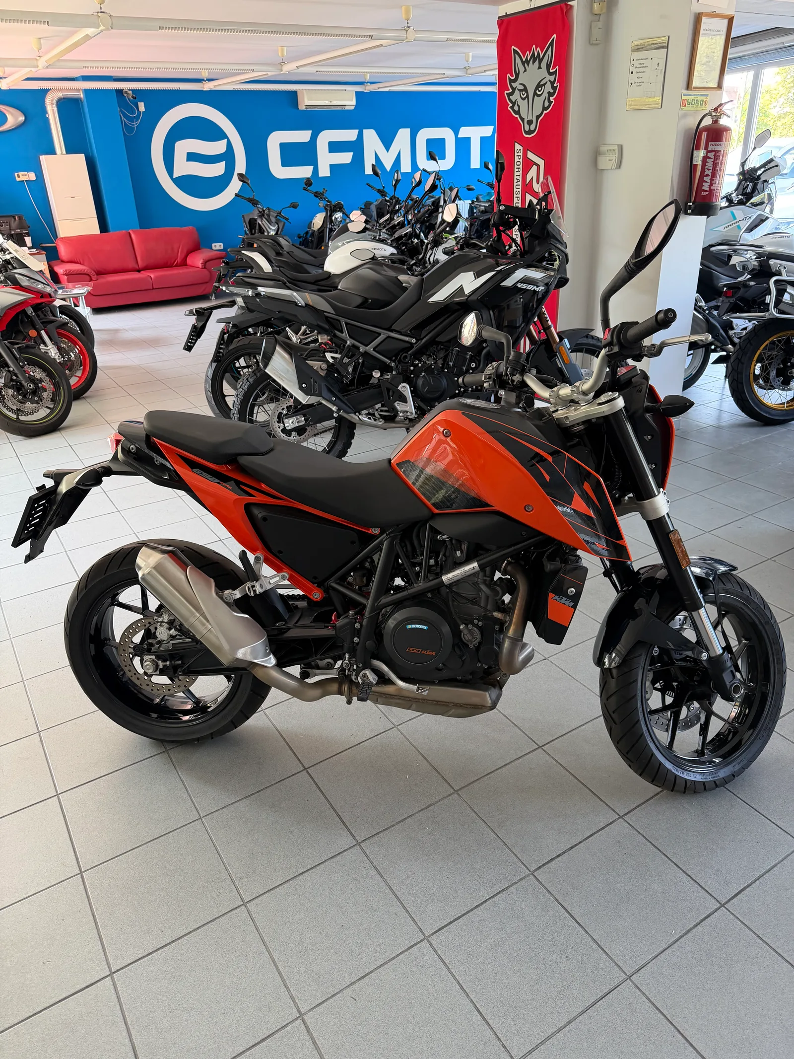 KTM 690 DUKE
